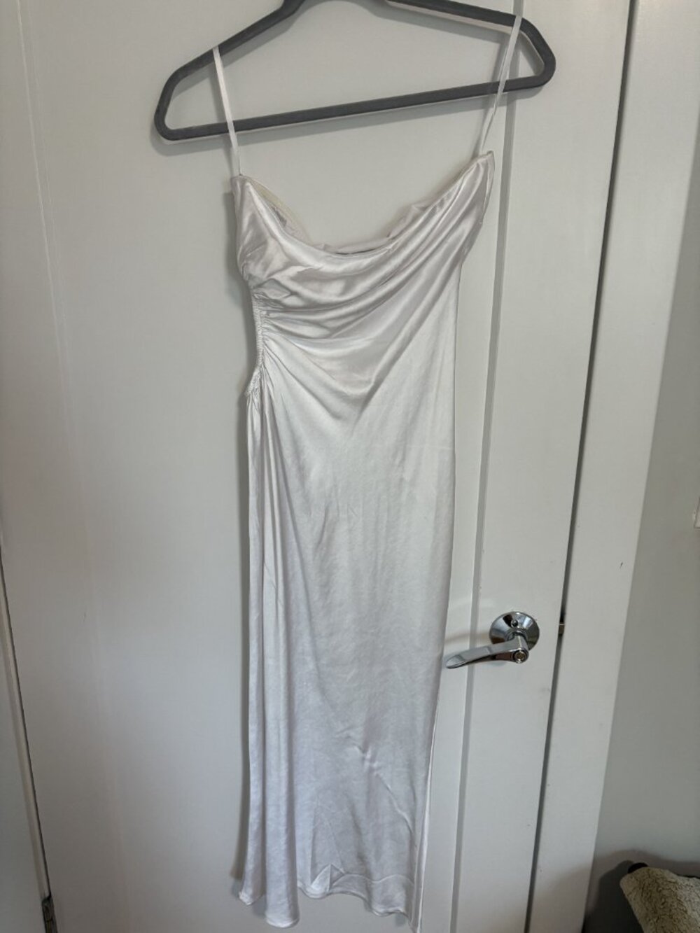 Runaway the Label - SARAYA DRESS - WHITE - Picture 3 of 5